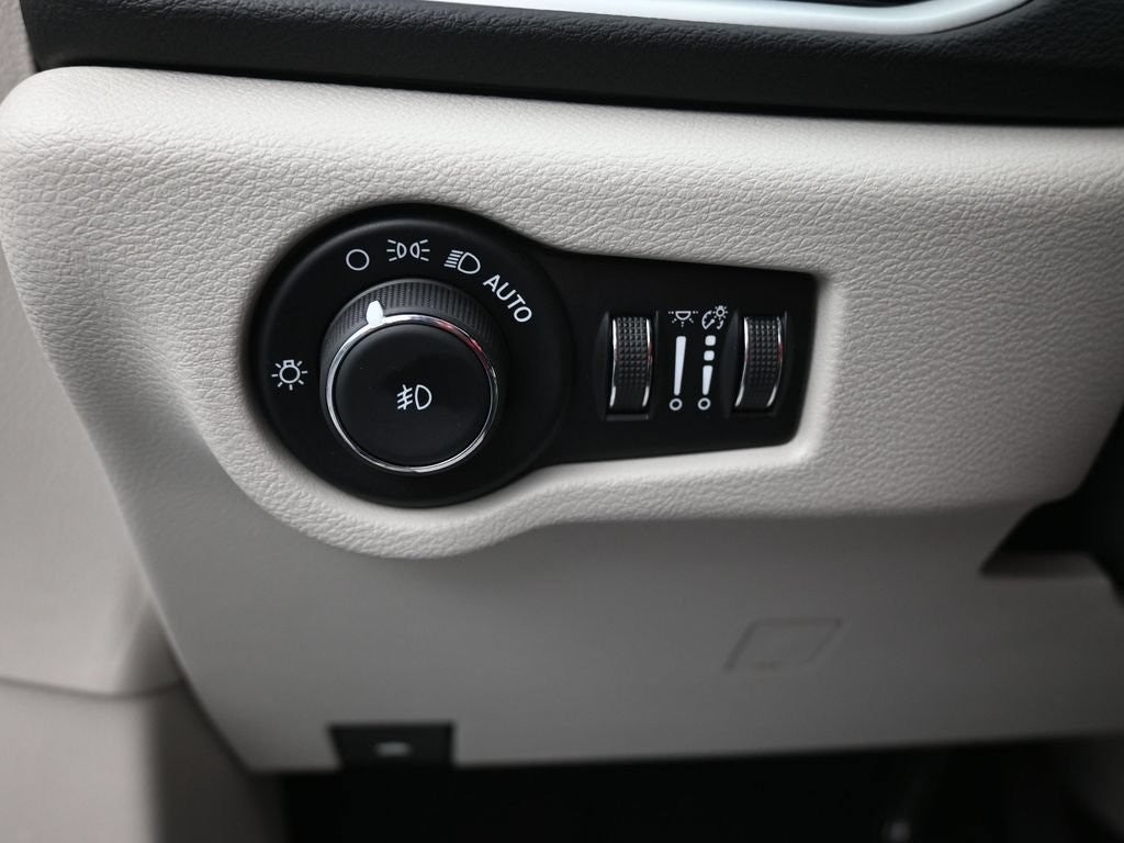 2024 Chrysler Pacifica Touring L FWD