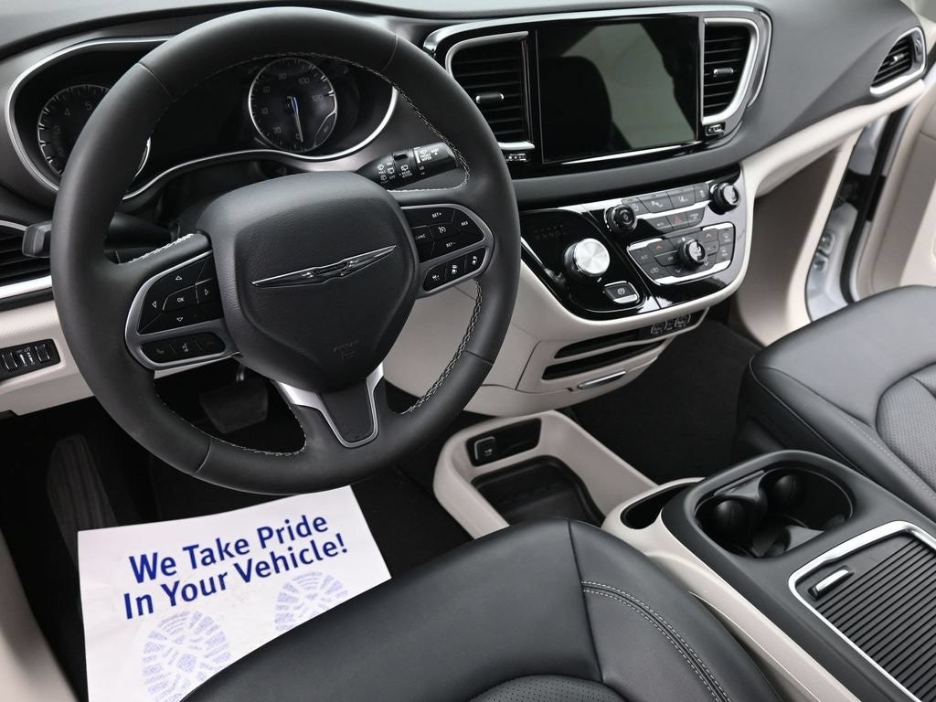 2024 Chrysler Pacifica Touring L FWD