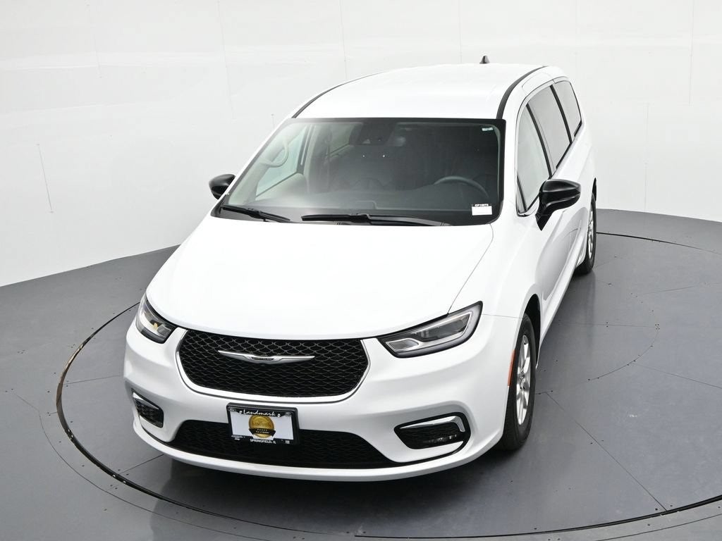 2024 Chrysler Pacifica Touring L FWD