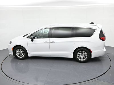 2024 Chrysler Pacifica Touring L FWD