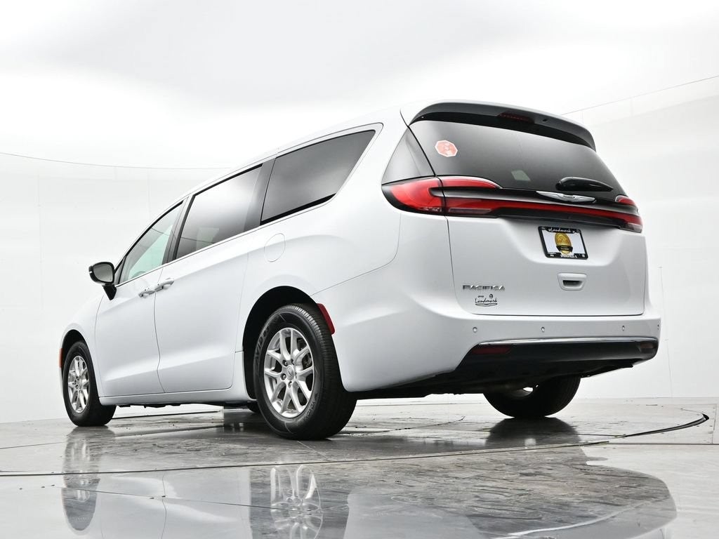 2024 Chrysler Pacifica Touring L FWD