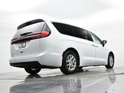 2024 Chrysler Pacifica Touring L FWD