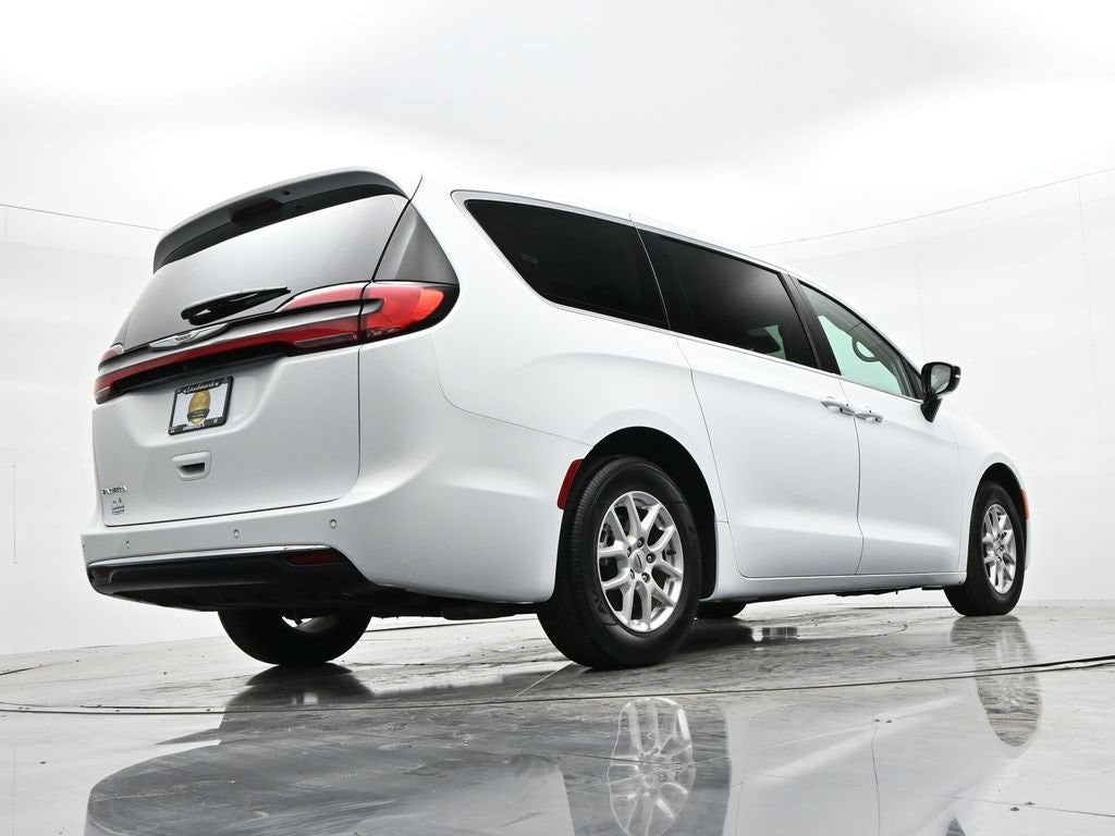 2024 Chrysler Pacifica Touring L FWD