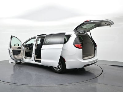 2024 Chrysler Pacifica Touring L FWD