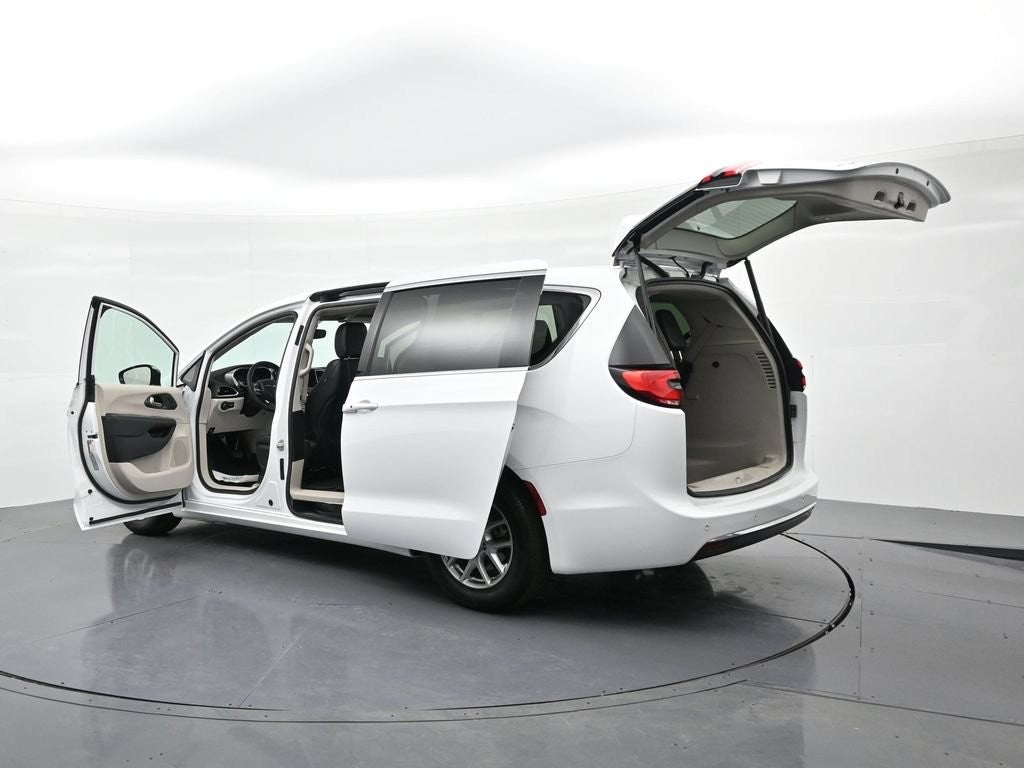 2024 Chrysler Pacifica Touring L FWD