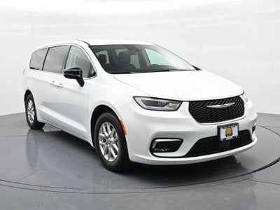2024 Chrysler Pacifica Touring L FWD