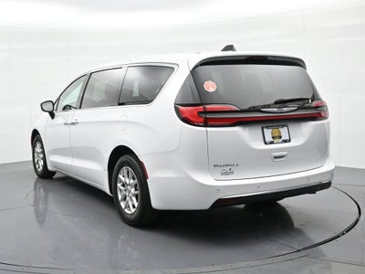 2024 Chrysler Pacifica Touring L FWD