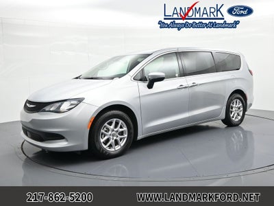 2023 Chrysler Voyager LX FWD