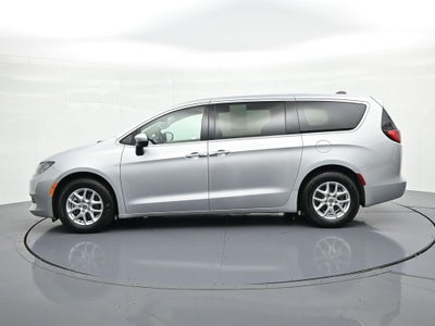 2023 Chrysler Voyager LX FWD