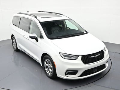 2023 Chrysler Pacifica Limited FWD