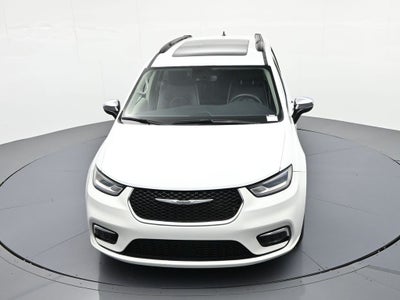2023 Chrysler Pacifica Limited FWD