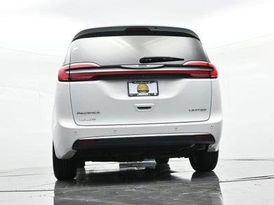 2023 Chrysler Pacifica Limited FWD
