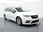 2023 Chrysler Pacifica Limited FWD