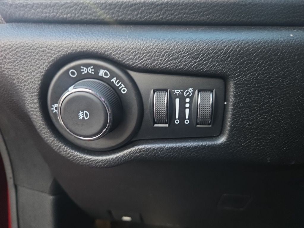 2025 Chrysler Pacifica Limited FWD