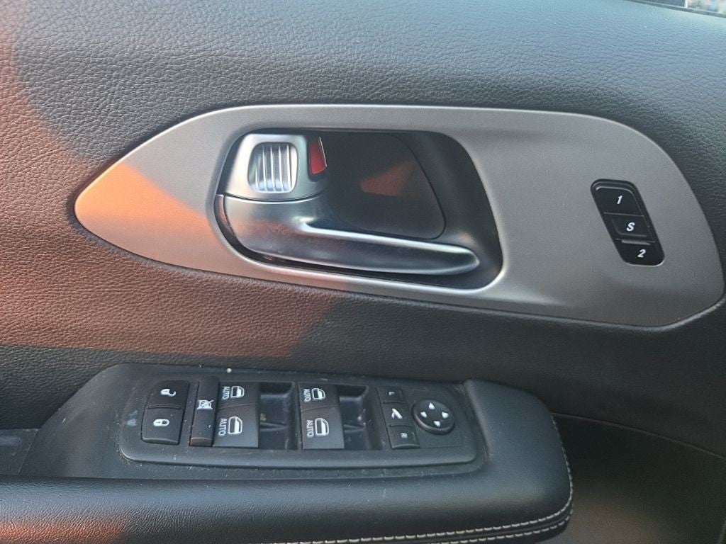 2025 Chrysler Pacifica Limited FWD