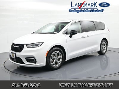 2024 Chrysler Pacifica Limited FWD