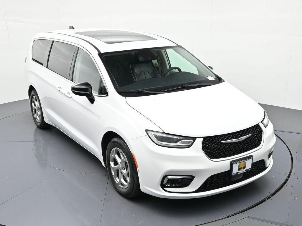2024 Chrysler Pacifica Limited FWD