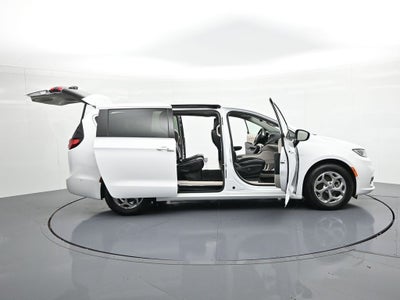 2024 Chrysler Pacifica Limited FWD