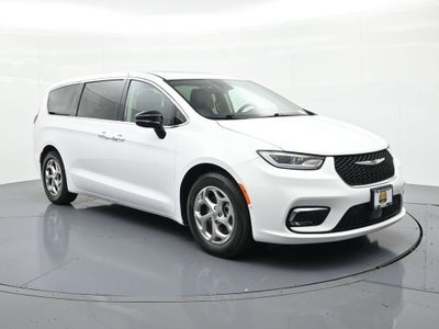 2024 Chrysler Pacifica Limited FWD