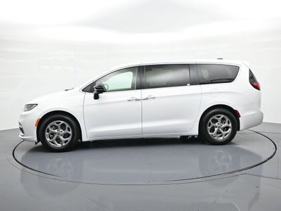 2024 Chrysler Pacifica Limited FWD