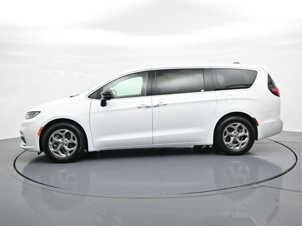 2024 Chrysler Pacifica Limited FWD