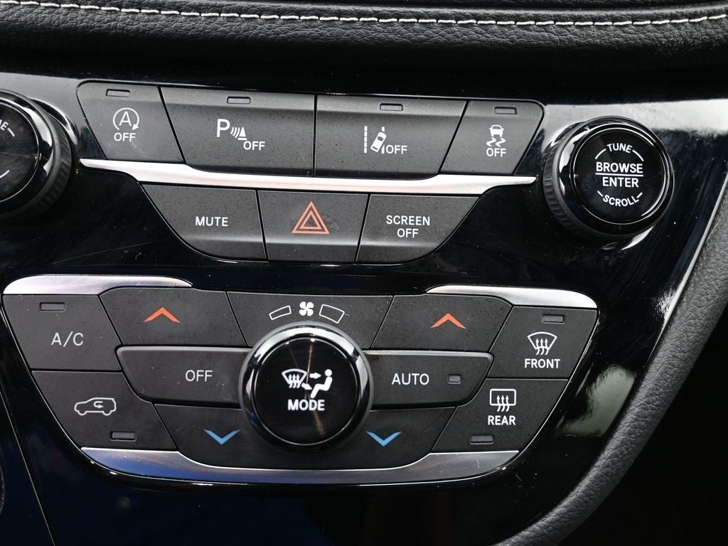 2025 Chrysler Pacifica Limited FWD