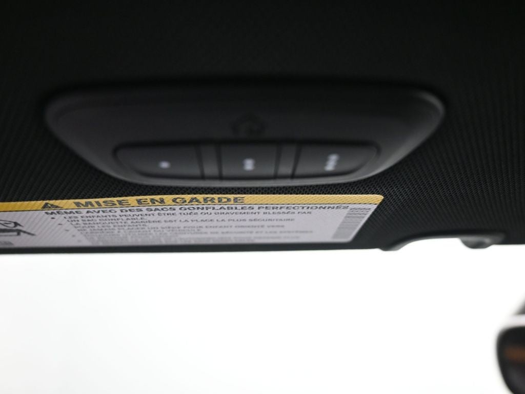 2025 Chrysler Pacifica Limited FWD