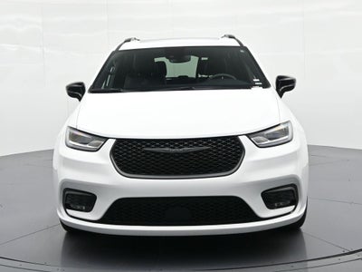 2025 Chrysler Pacifica Limited FWD