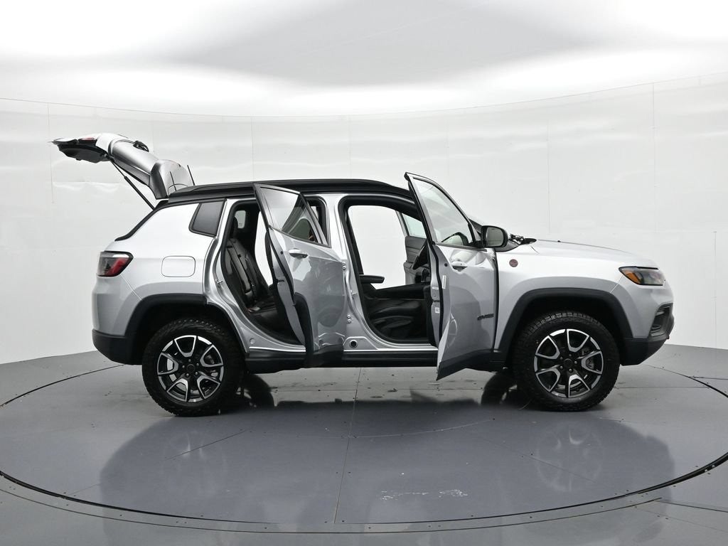 2025 Jeep Compass Trailhawk 4x4