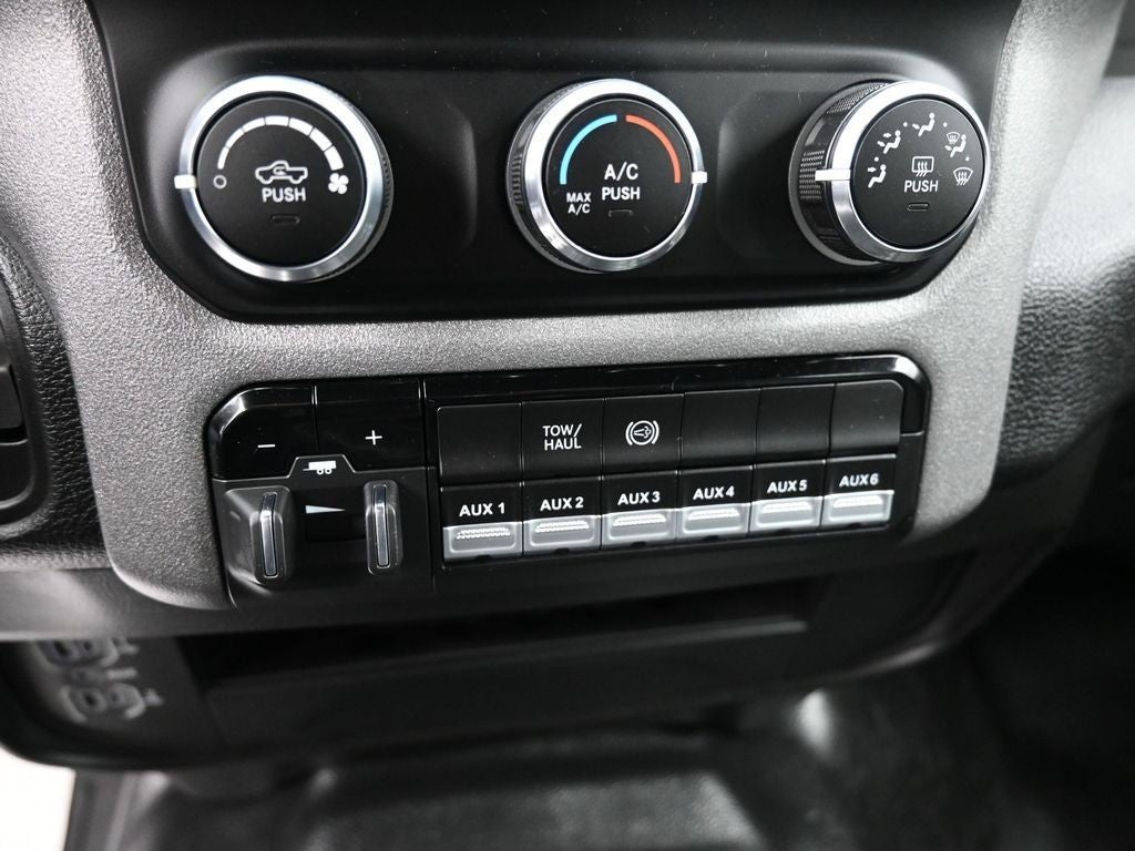 2024 RAM 3500 Chassis Cab Tradesman 2WD Crew Cab 60" CA 172.4" WB