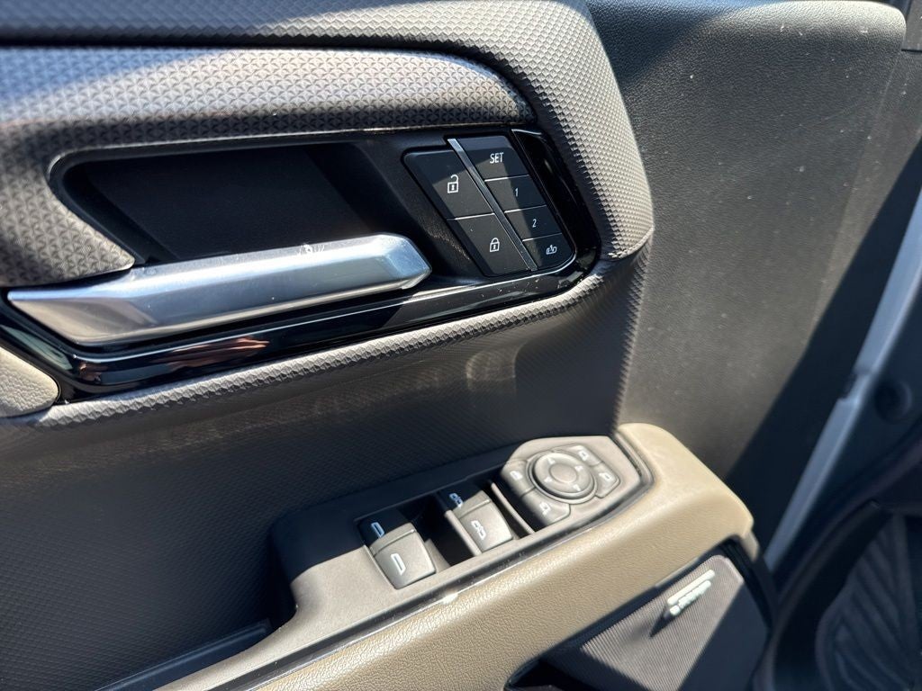2023 Chevrolet Silverado 1500 4WD Crew Cab 147" ZR2