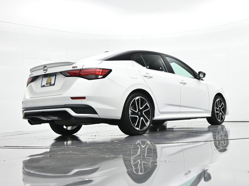 2025 Nissan Sentra SR CVT