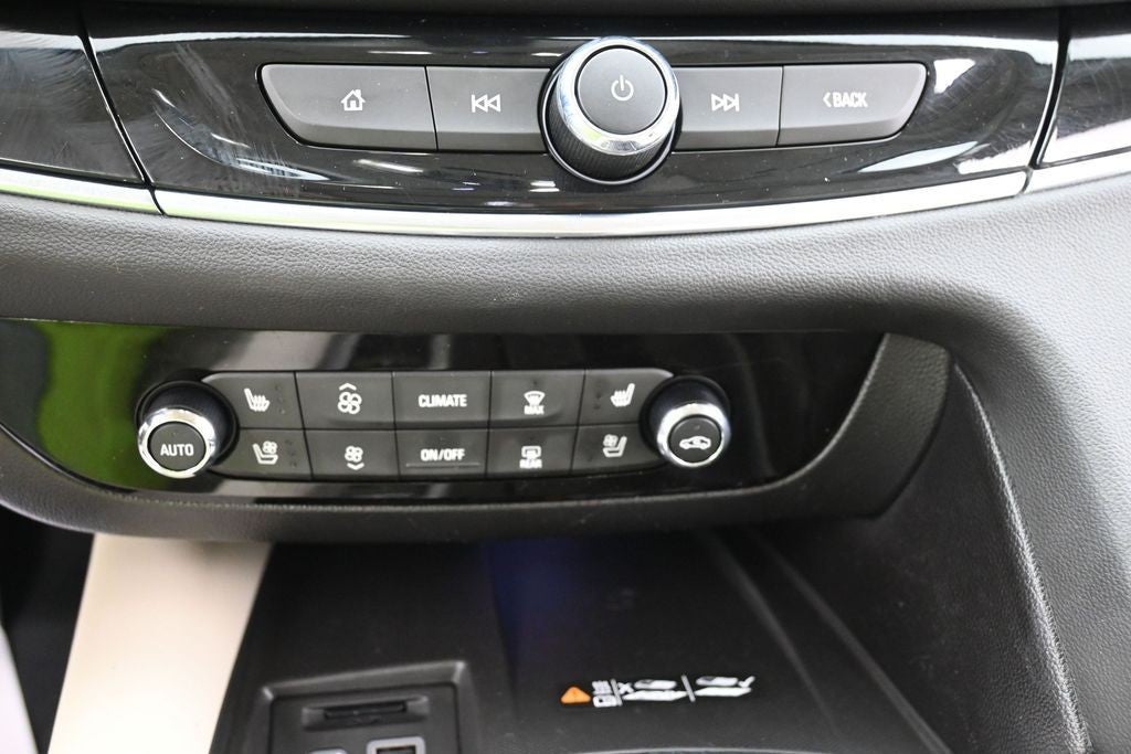 2022 Buick Enclave AWD 4dr Avenir