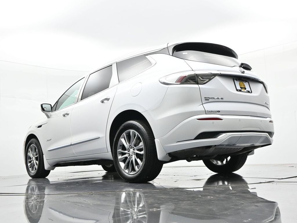 2022 Buick Enclave AWD 4dr Avenir
