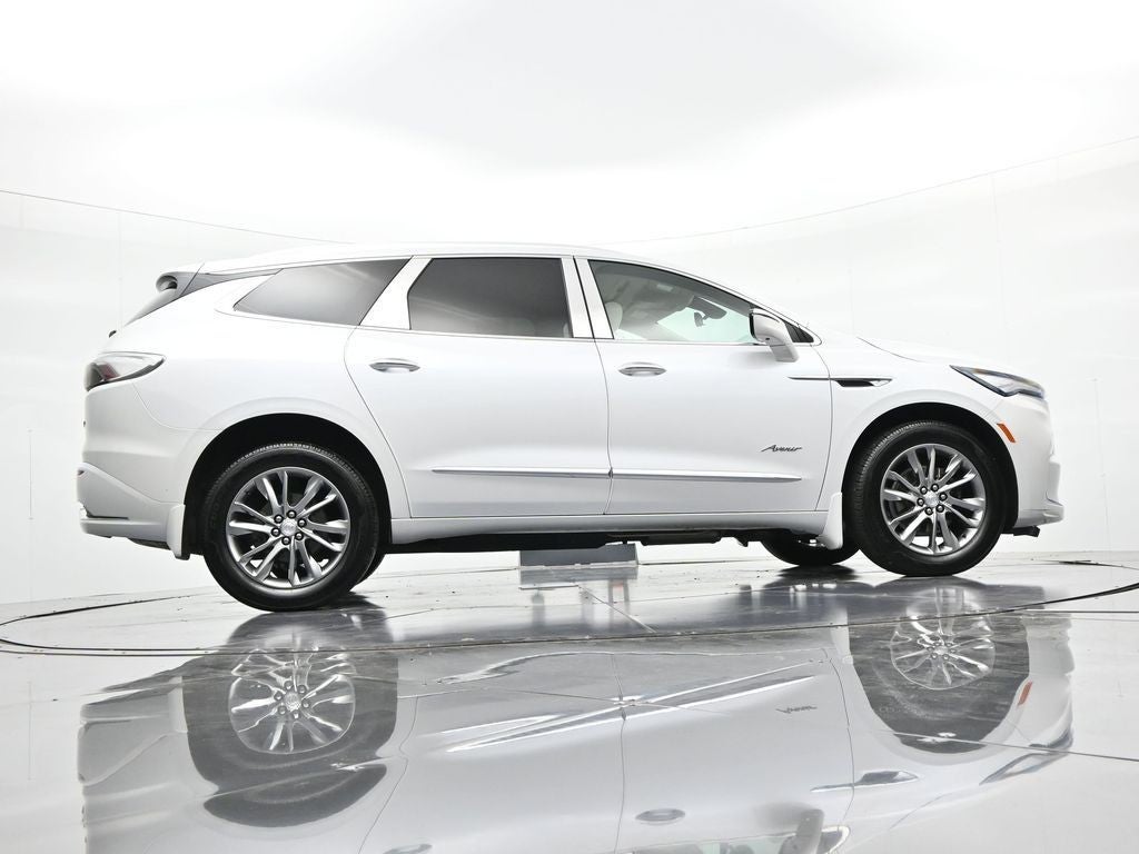 2022 Buick Enclave AWD 4dr Avenir