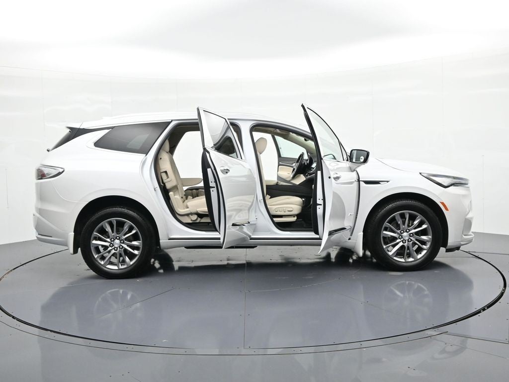 2022 Buick Enclave AWD 4dr Avenir