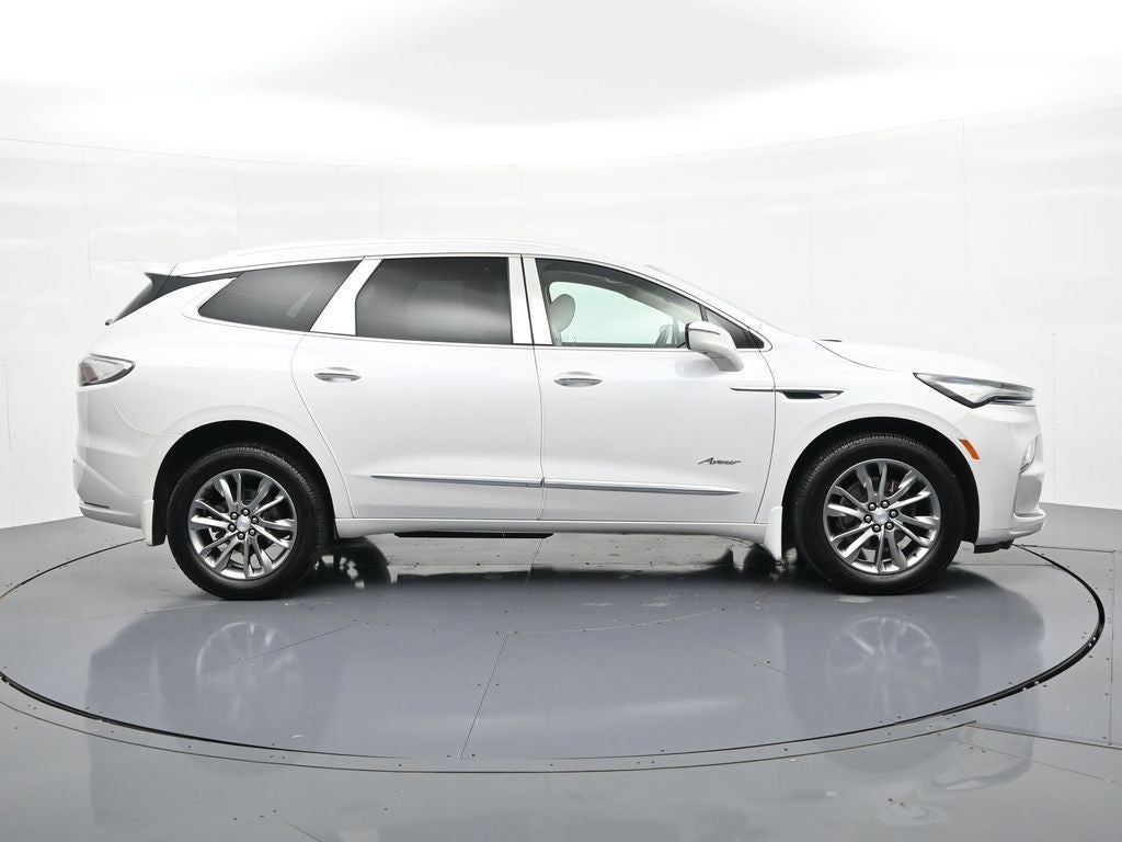2022 Buick Enclave AWD 4dr Avenir