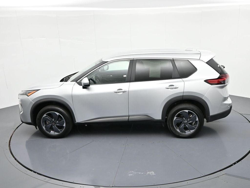 2024 Nissan Rogue FWD SV