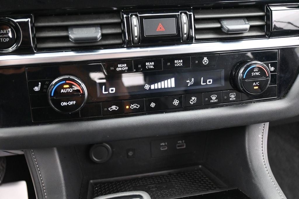 2025 Nissan Pathfinder SL 2WD