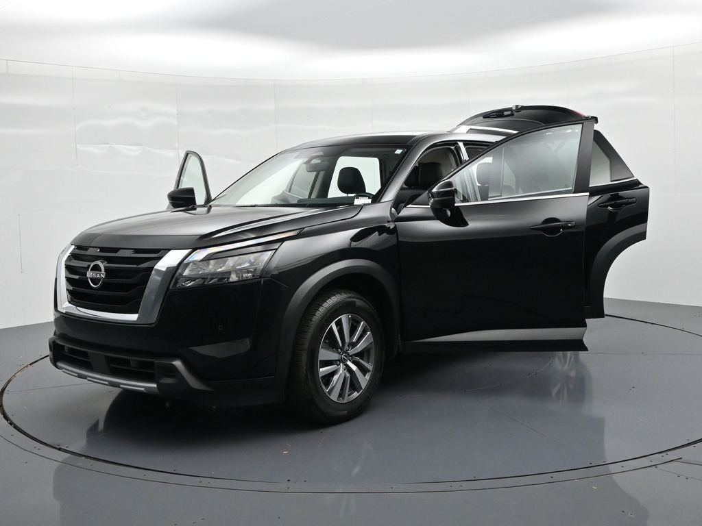 2025 Nissan Pathfinder SL 2WD