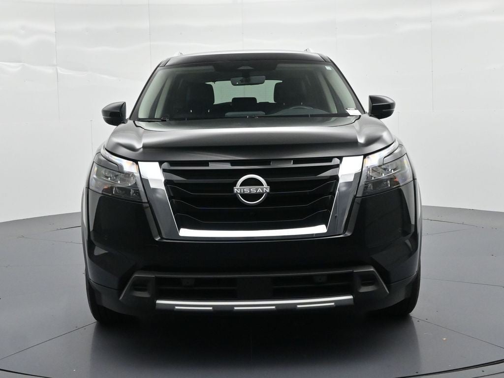 2025 Nissan Pathfinder SL 2WD