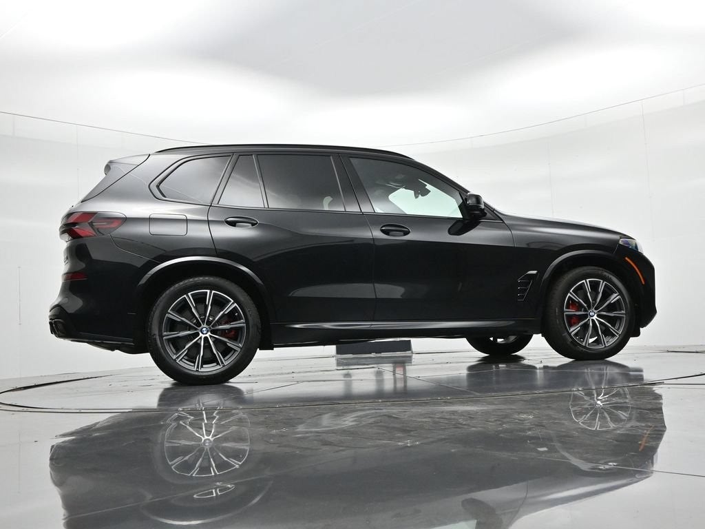 2024 BMW X5 M60i Sports Activity Vehicle