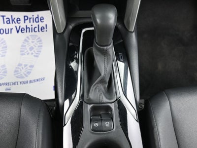 2024 Toyota Corolla Cross XLE 2WD (Natl)