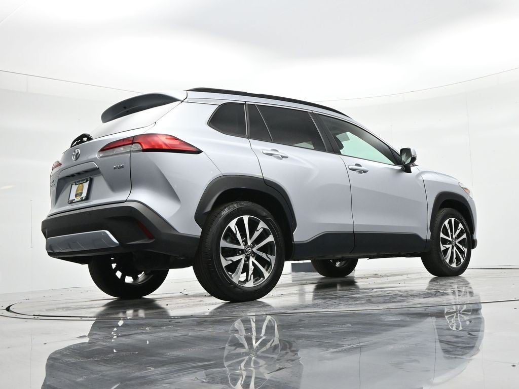 2024 Toyota Corolla Cross XLE 2WD (Natl)