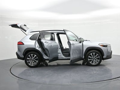 2024 Toyota Corolla Cross XLE 2WD (Natl)