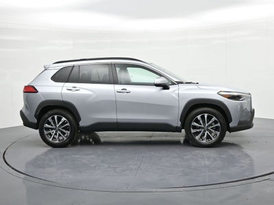 2024 Toyota Corolla Cross XLE 2WD (Natl)