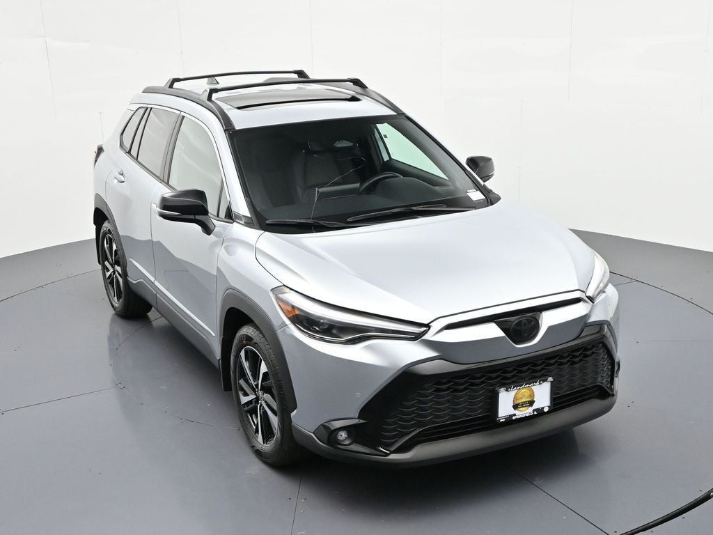 2025 Toyota Corolla Cross Hybrid XSE 4WD (Natl)