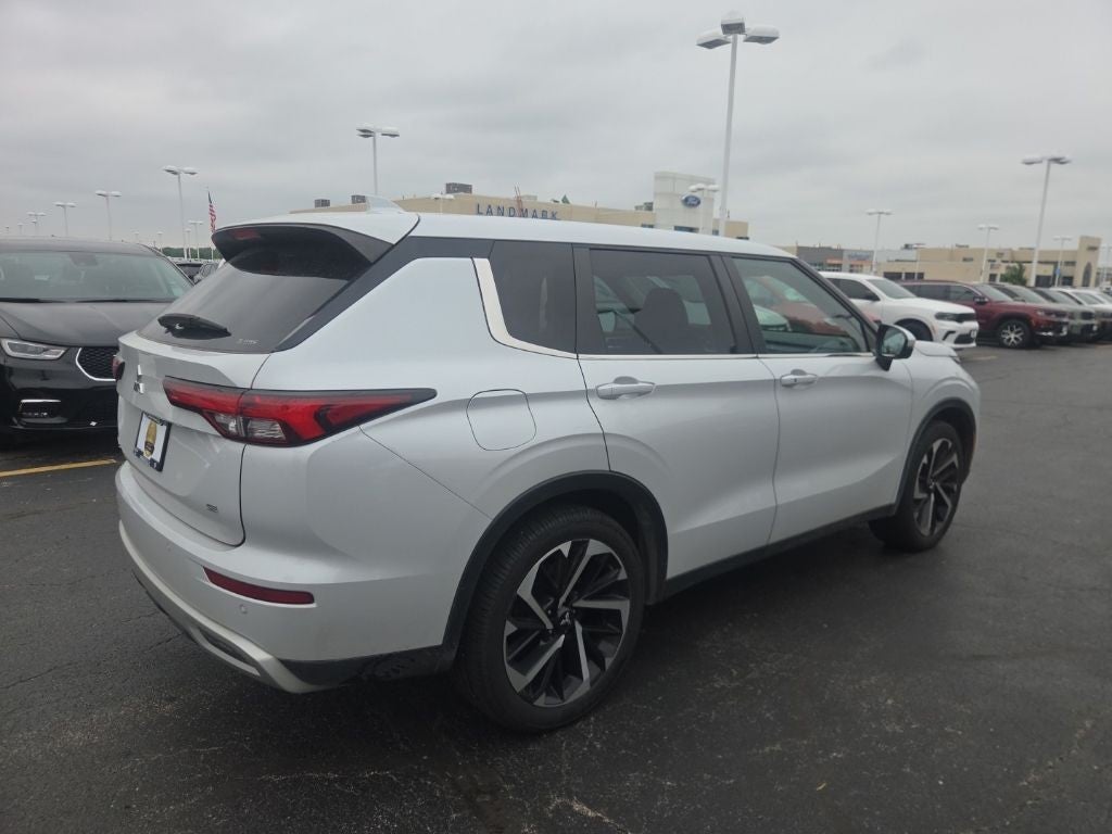 2023 Mitsubishi Outlander SE S-AWC