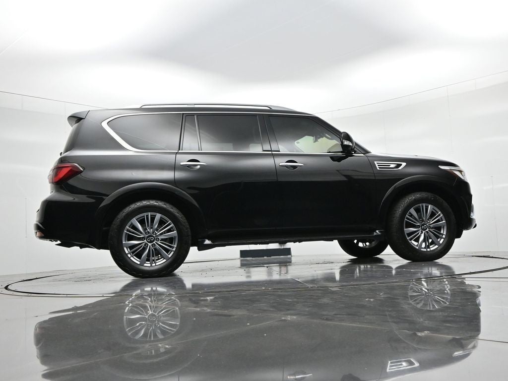 2022 INFINITI QX80 LUXE RWD