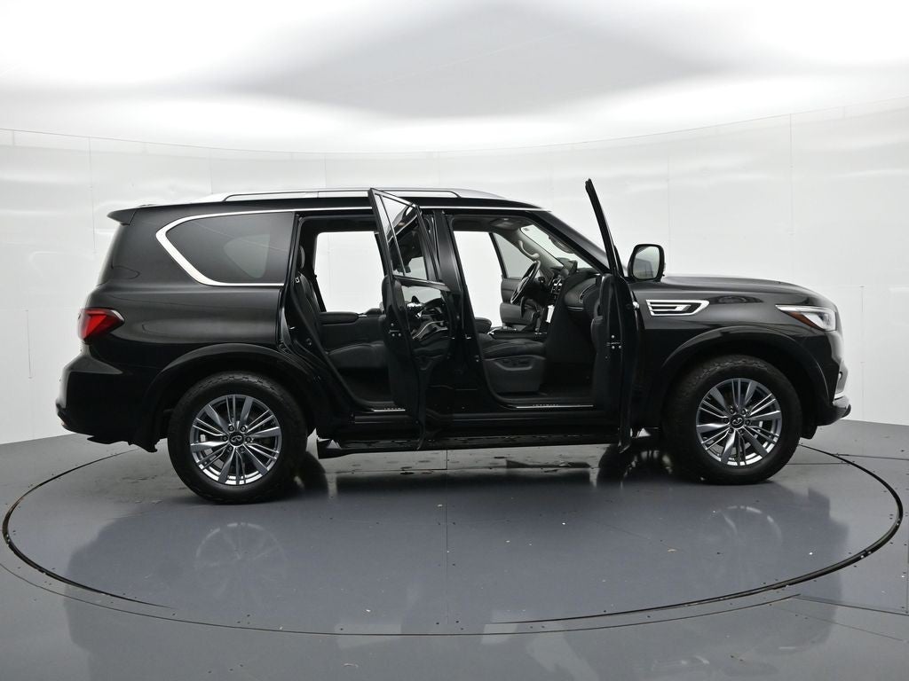 2022 INFINITI QX80 LUXE RWD